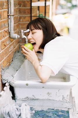 女大学生的沙龙室