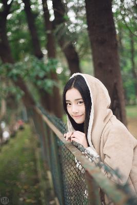 外回り中に突然の大雨一雨宿